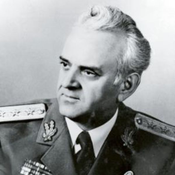 EvZ: Dosarul de comunist al generalului Vasile Milea - Subiectele zilei - HotNews.ro - image-2007-12-21-2119844-70-generalul-vasile-milea