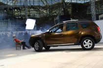 FOTOGALERIE: Lansarea Duster la Bucuresti in prezenta lui Alain Prost