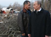 Vladimir Putin si Serghei Shoigu