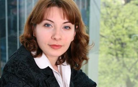 Adina Aurel, Garrigues Romania