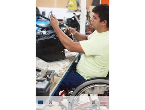 Persoana cu dizabilitati