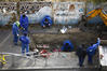 Sapte muncitori de la Electrica inlocuiesc un cablu