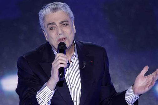 Le-chanteur-sort-un-nouvel