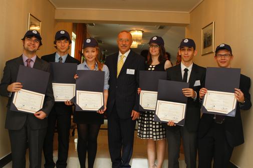 Bursieri Scholar Leaders si Cristian Colteanu, CEO GE pentru Romania, Bulgaria si Moldova