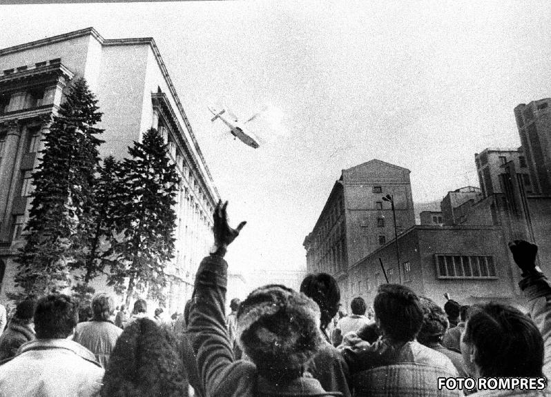 ISTORIE// 21 decembrie 1989 - ziua în care Nicolae Ceaușescu ține ultimul discurs în fața "oamenilor muncii"