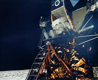 09. Apollo 11