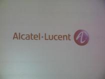 Alcatel-Lucent transfera o parte din angajati la alte companii