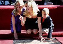 Reese Witherspoon si copiii sai