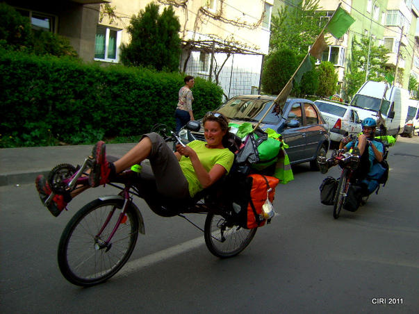 Cu bicicleta prin lime