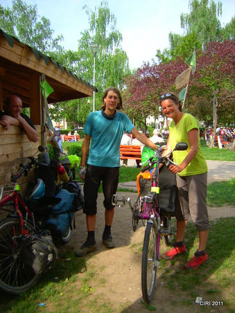 Cu bicicleta prin lime