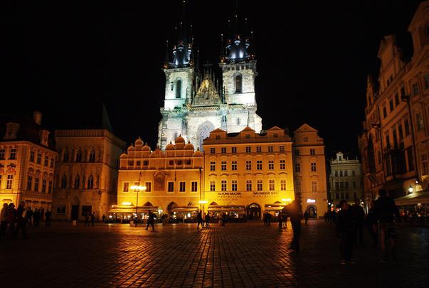 Noaptea la Praga