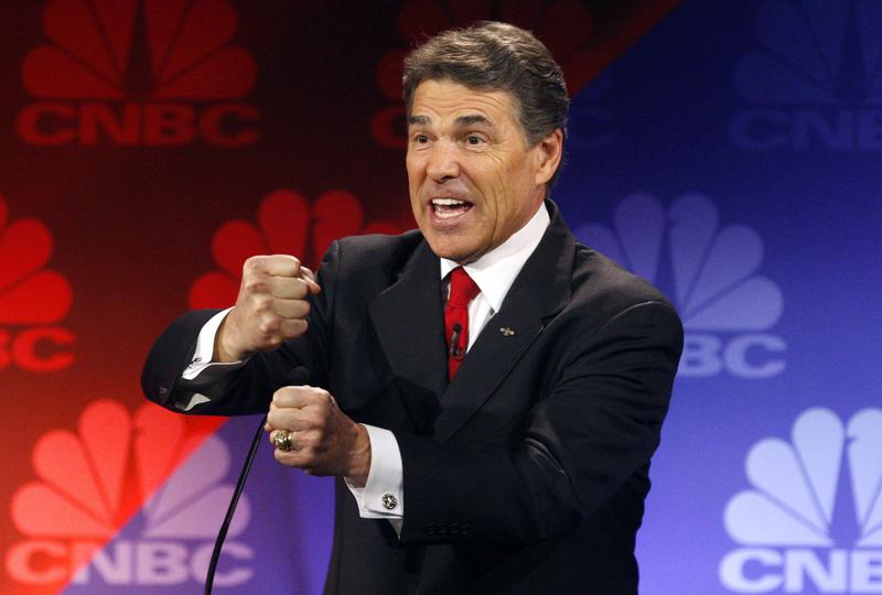 Rick Perry, in timpul dezbaterii din Michigan