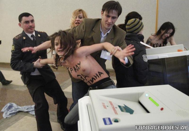 FEMEN, in actiune