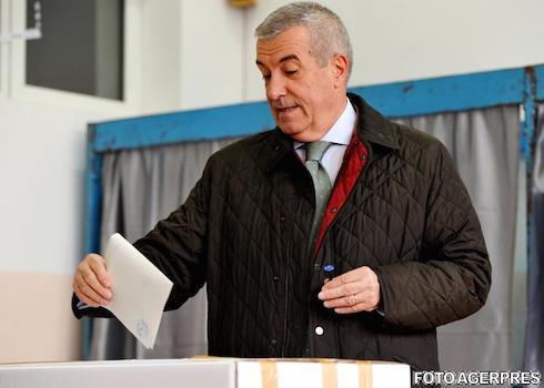 Calin Popescu Tariceanu la vot in alegerile prezidentiale 2014 primul tur