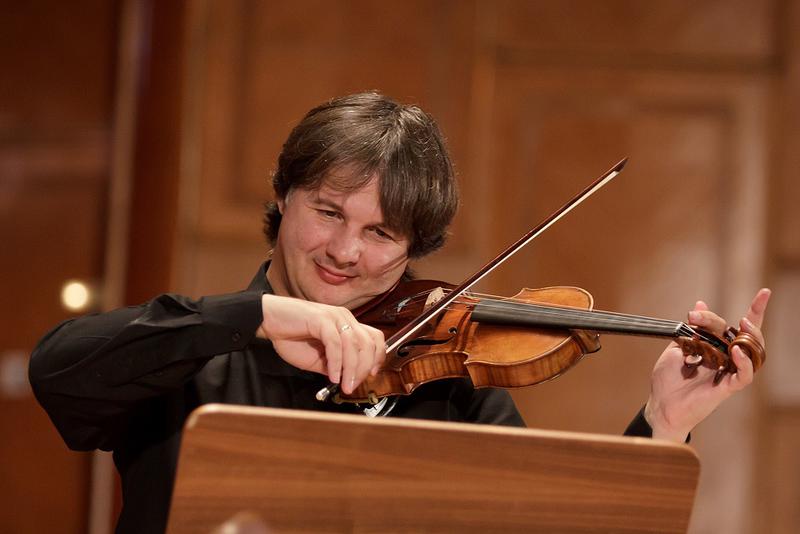 the same suffer Hound Violonistul Liviu Prunaru canta Paganini pe vioara Stradivarius, la Sala  Radio - HotNews.ro