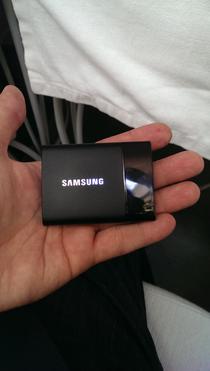 Noul SSD Portabil de la Samsung