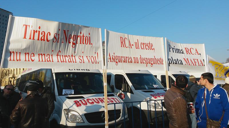 Protest al transportatorilor  impotriva cresterii tarifelor RCA