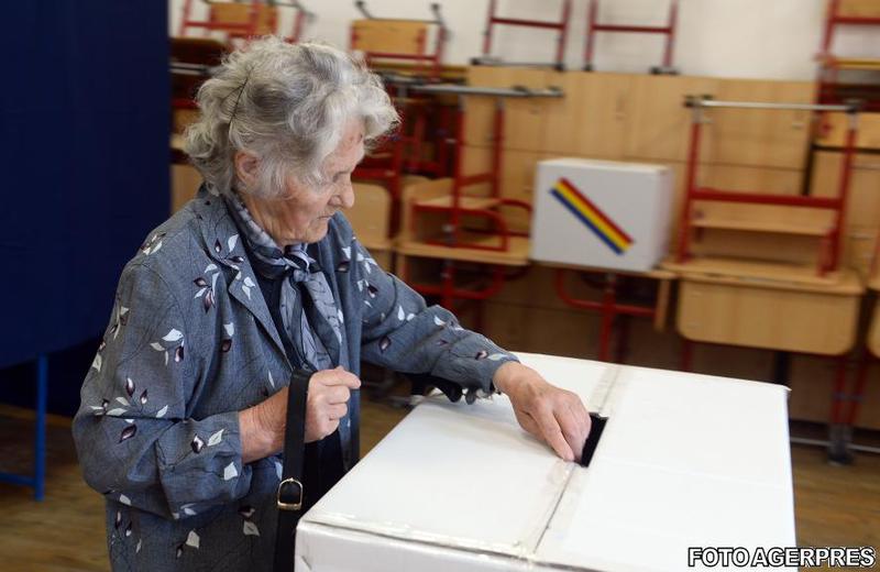 Femeile in varsta, cele mai harnice la vot in Bucuresti