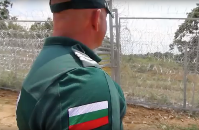 Gardul de sarma ghimpata de la granita Bulgaria-Turcia
