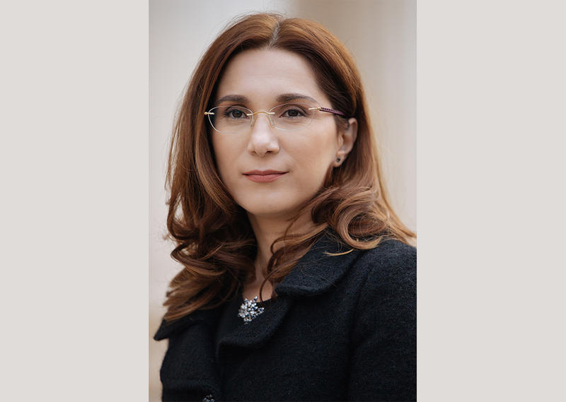Gianina Gavanescu, Senior Associate