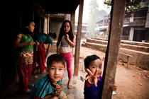Copii din satul Gorkha, Nepal 
