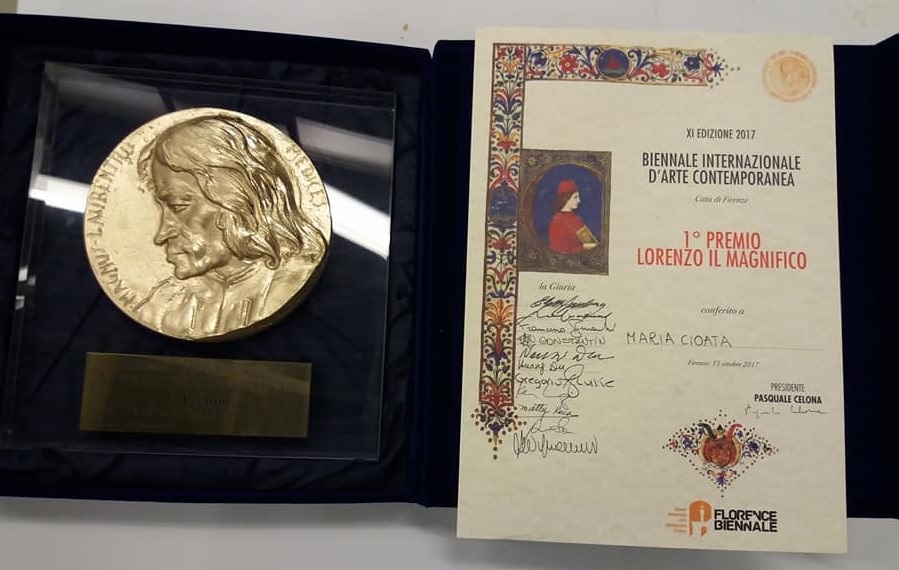 adverb cubic Automation Artista Maria Cioata castigatoarea Premiului I "Lorenzo Il Magnifico" -  categoria arta ceramica, la Bienala Internationala de Arta Contemporana de  la Florenta - HotNews.ro