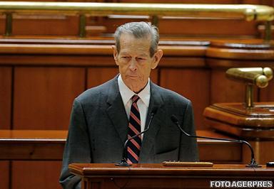25 Regele Mihai I discurs Parlament in cadrul sedintei Camerelor reunite ale Parlamentului, cu prilejul aniversarii a 90 de ani de viata 2011