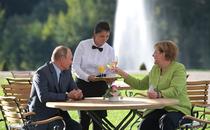 Angela Merkel si Vladimir Putin (foto arhiva)