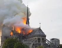Incendiu Notre Dame