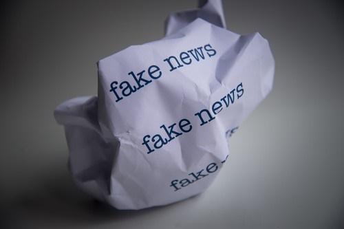 Fake News (sursa -  Riccardo Milani, Colectia AFP via Profimedia Images)