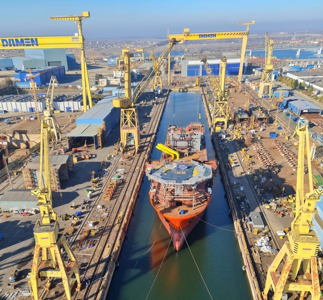 workshop specify glass Cinci nave au fost lansate la apă la Șantierul Naval Damen Mangalia -  HotNews.ro