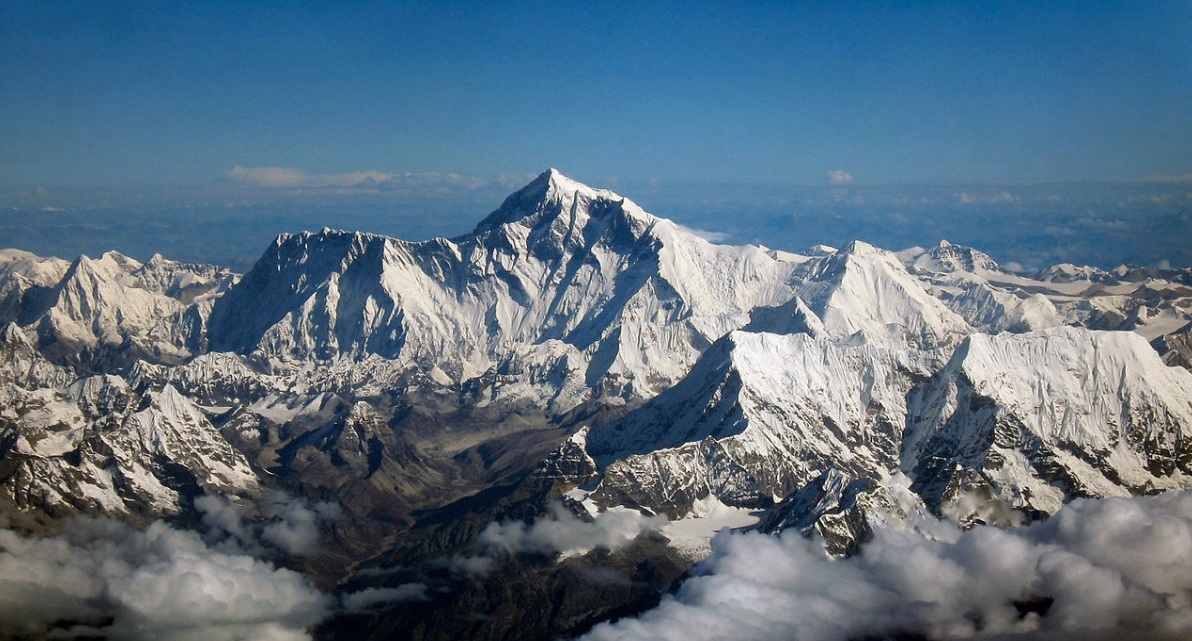 Forskudssalg silke Sada Science News: Muntele Everest a crescut cu 86 cm, dar tot nu este cel mai  înalt de pe Pământ - HotNews.ro