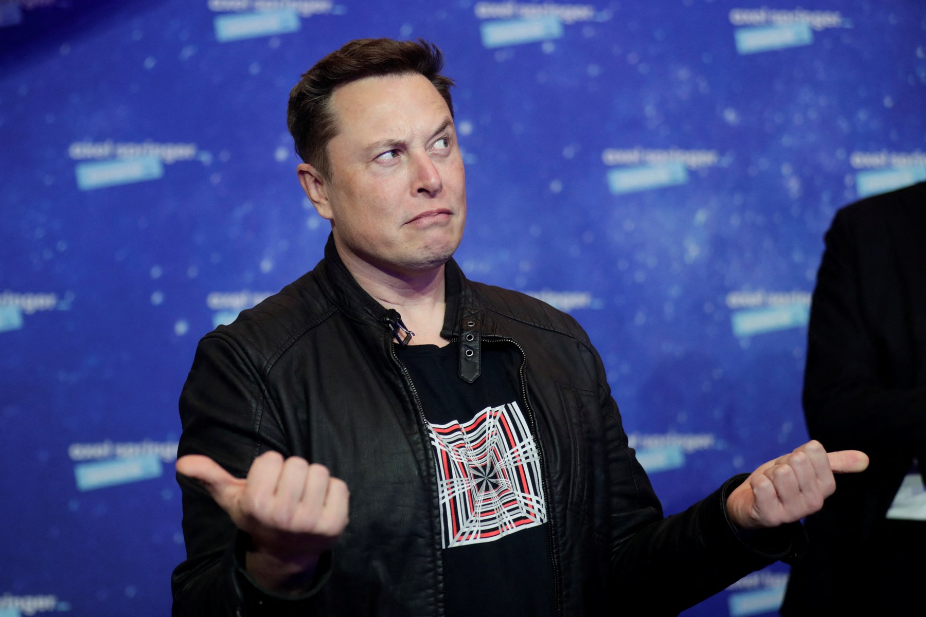 în ce criptomonedă investește Elon Musk