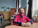 Elevi la o scoala din sat din Romania