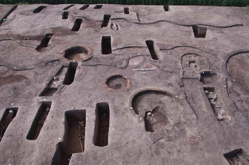 O parte a mormintelor descoperite la Dakahlia