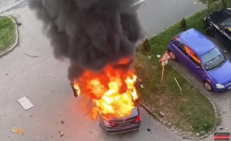 Explozia unei masini in Arad