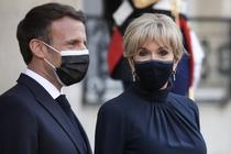 Emmanuel Macron si Brigitte Macron