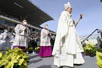 Papa Francisc se afla in vizita in Cipru