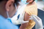 Vaccinare anti-Covid a unui copil