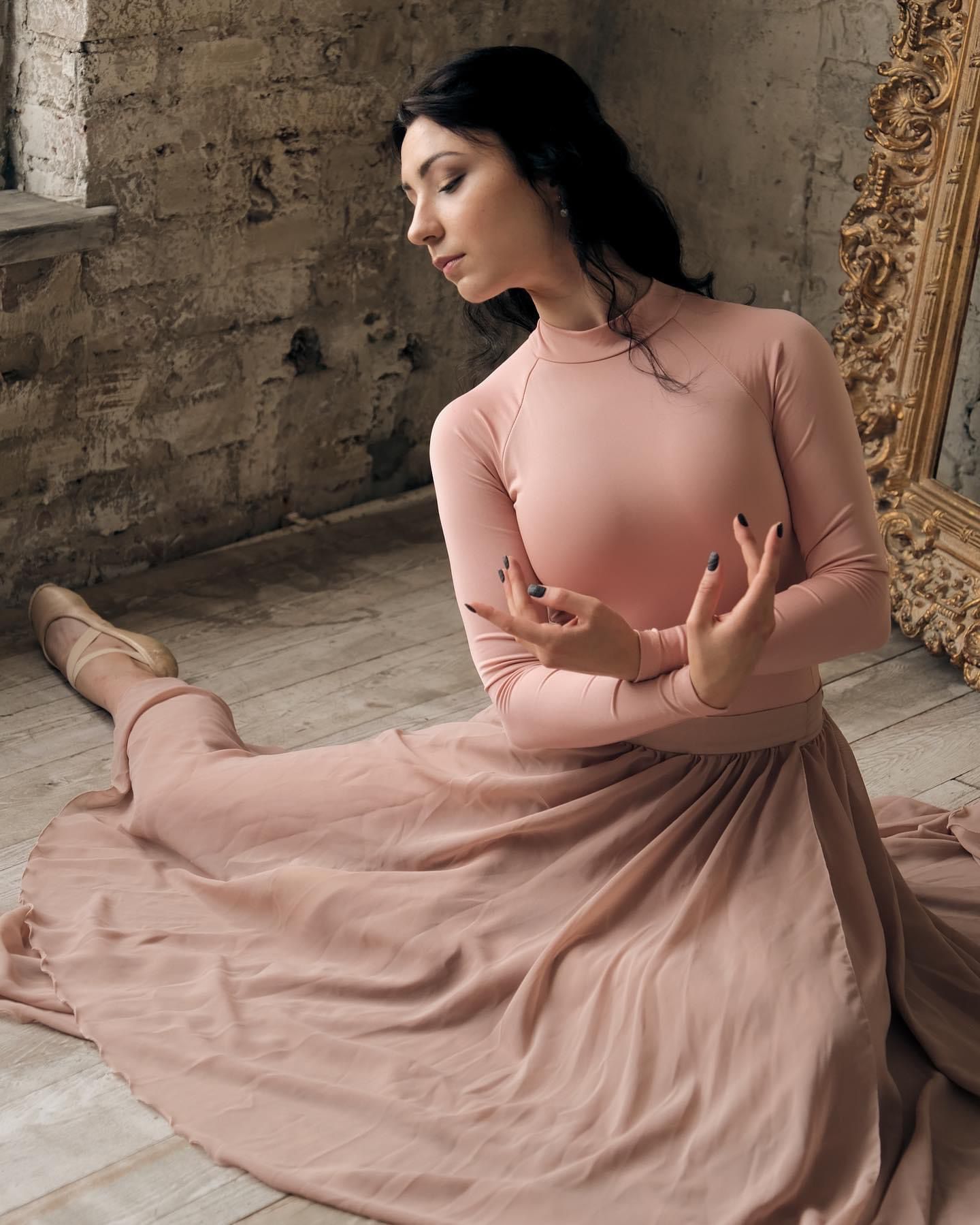 Mărturiile a două balerine ajunse în România după ce au fugit din calea războiului. Una și-a pierdut tatăl în războiul din 2014 din Donbas