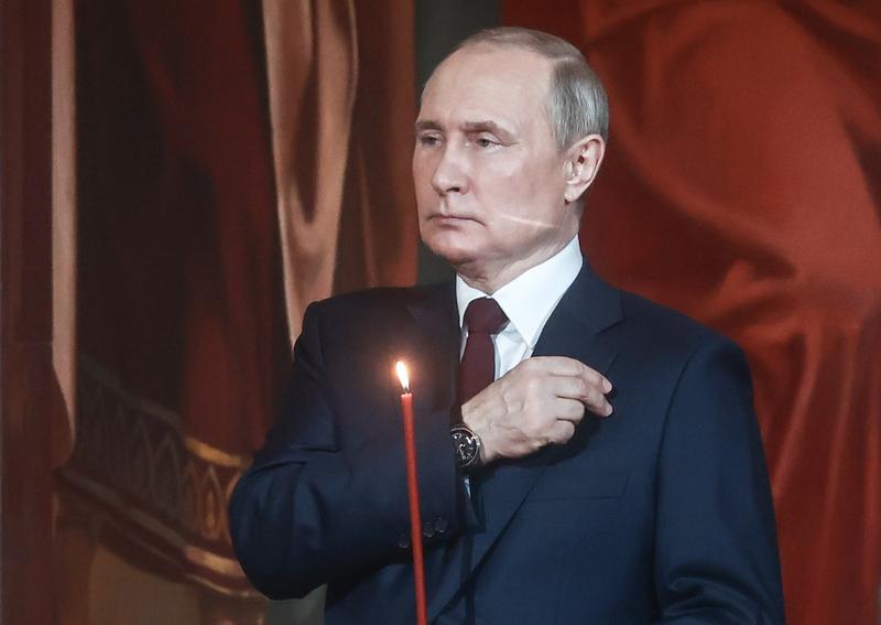 Vladimir Putin, la slujba de Înviere