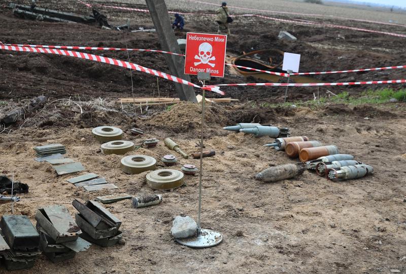 Mine și alte dispozitive explozibile lăsate de ruși în Ucraina