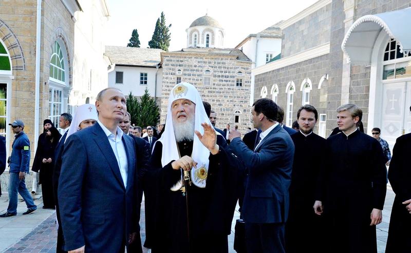 Vladimir Putin si patriarhul Kirill in vizita la muntele Athos in 2016