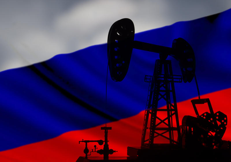 UE face tot mai mulți pași către o interzicere a petrolului rusesc