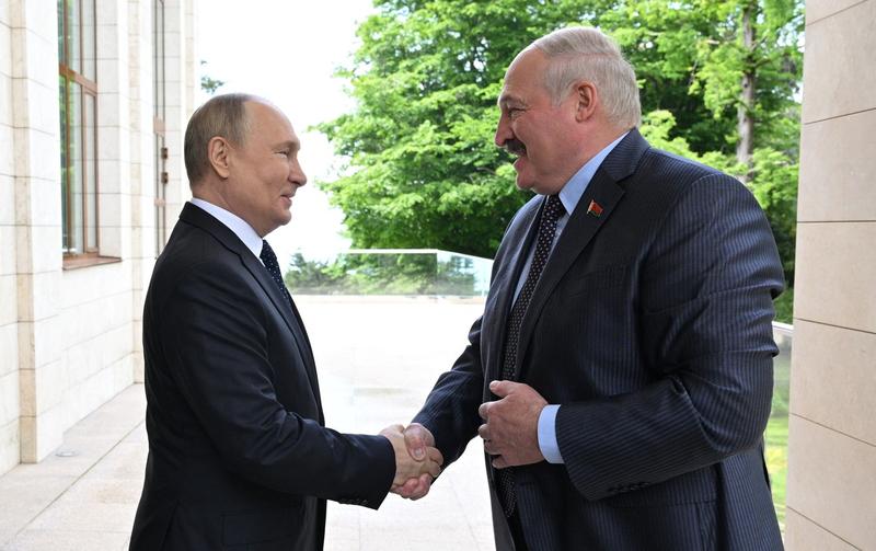 Presedintele rus Vladimir Putin s-a întâlnit cu omologul său din Belarus, Aleksandr Lukasenko, la Soci