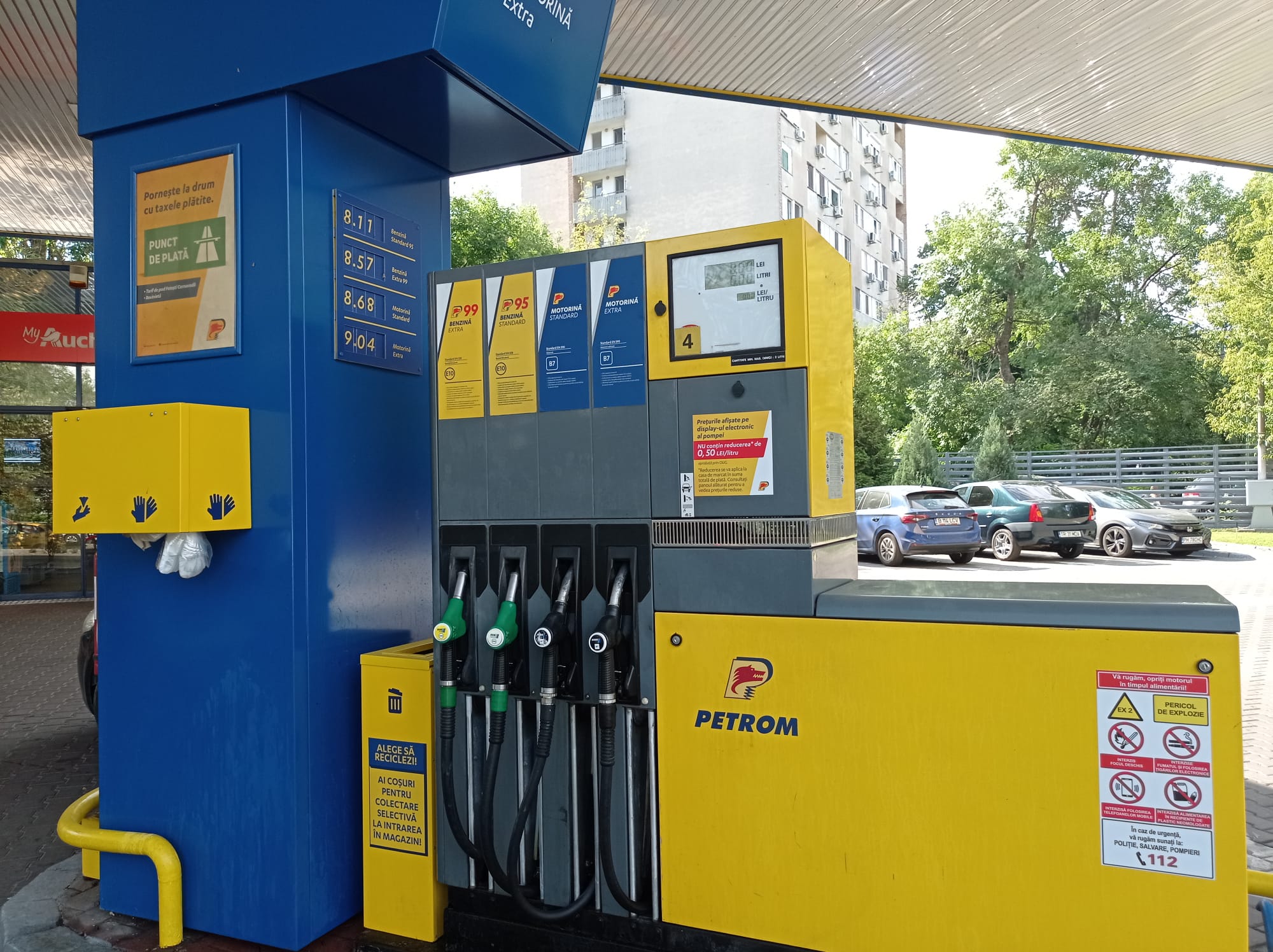 Virgil Popescu, despre carburanți: Prețul la a ajuns sub prețul de la care începuseră scumpirile / Cât costă azi benzina și motorina București - HotNews.ro