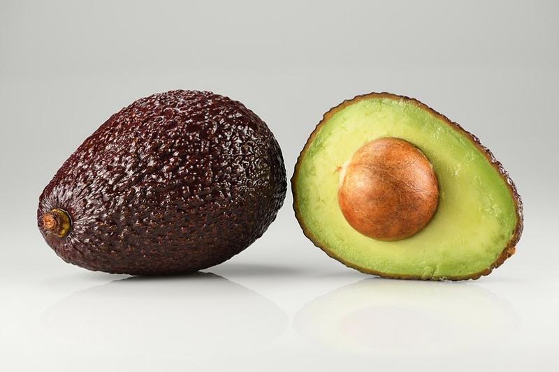 Un avocado pe zi în consum / Pune colesterolul rău pe drum