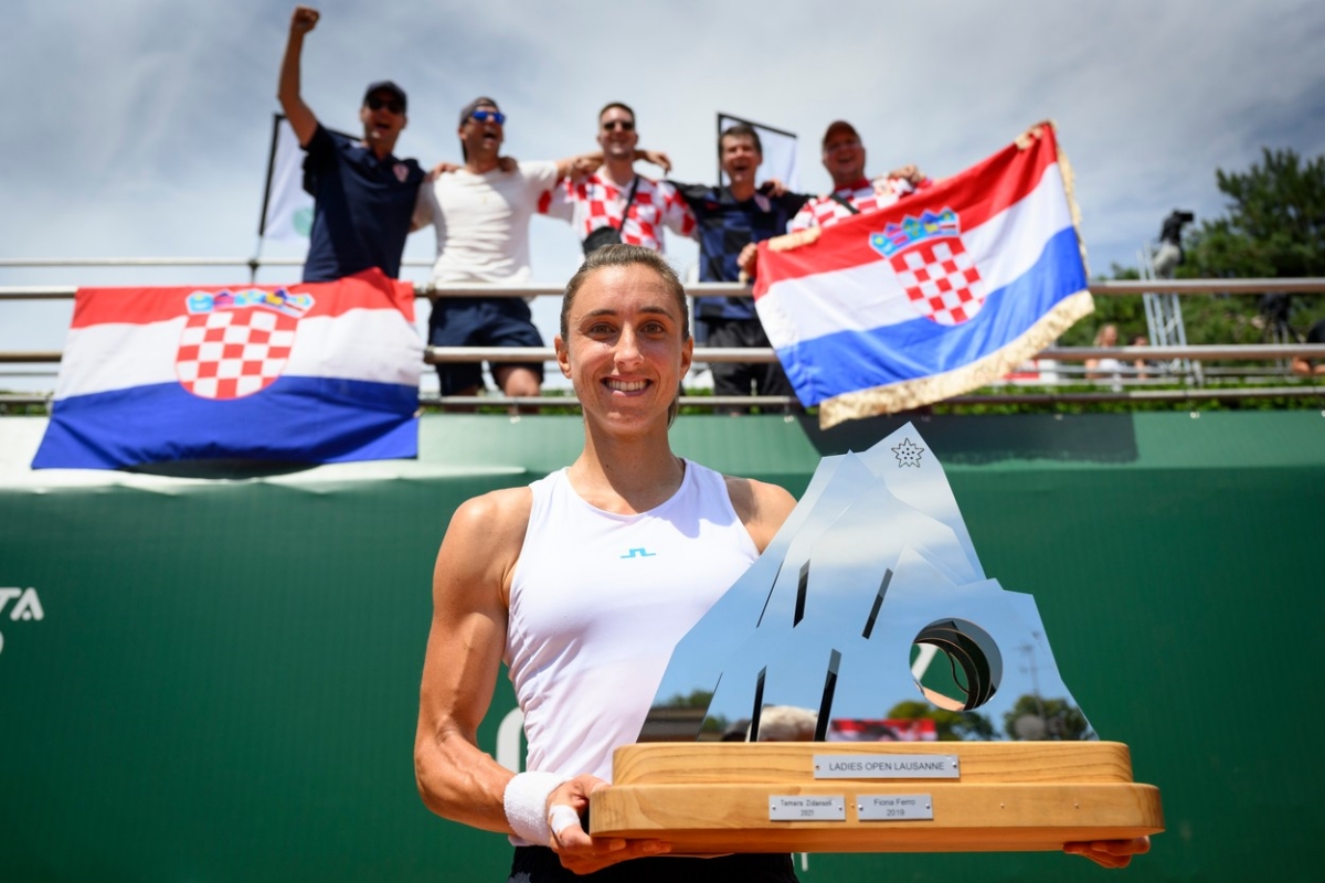 WTA: Petra Martic, campioană la Lausanne / Bernarda Pera a cucerit primul titlu din carieră la Budapesta