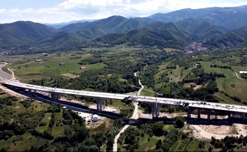 Viaductul de la Talmacel de pe Autostrada A1 Sibiu - Boita