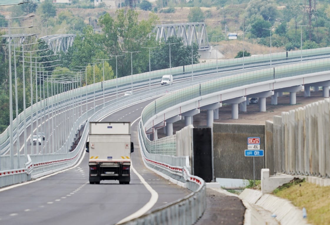 ghost lb College FOTO S-a deschis traficul pe centura Slatinei. Drumul Expres Craiova -  Pitești are de joi 40 de km funcționali - HotNews.ro